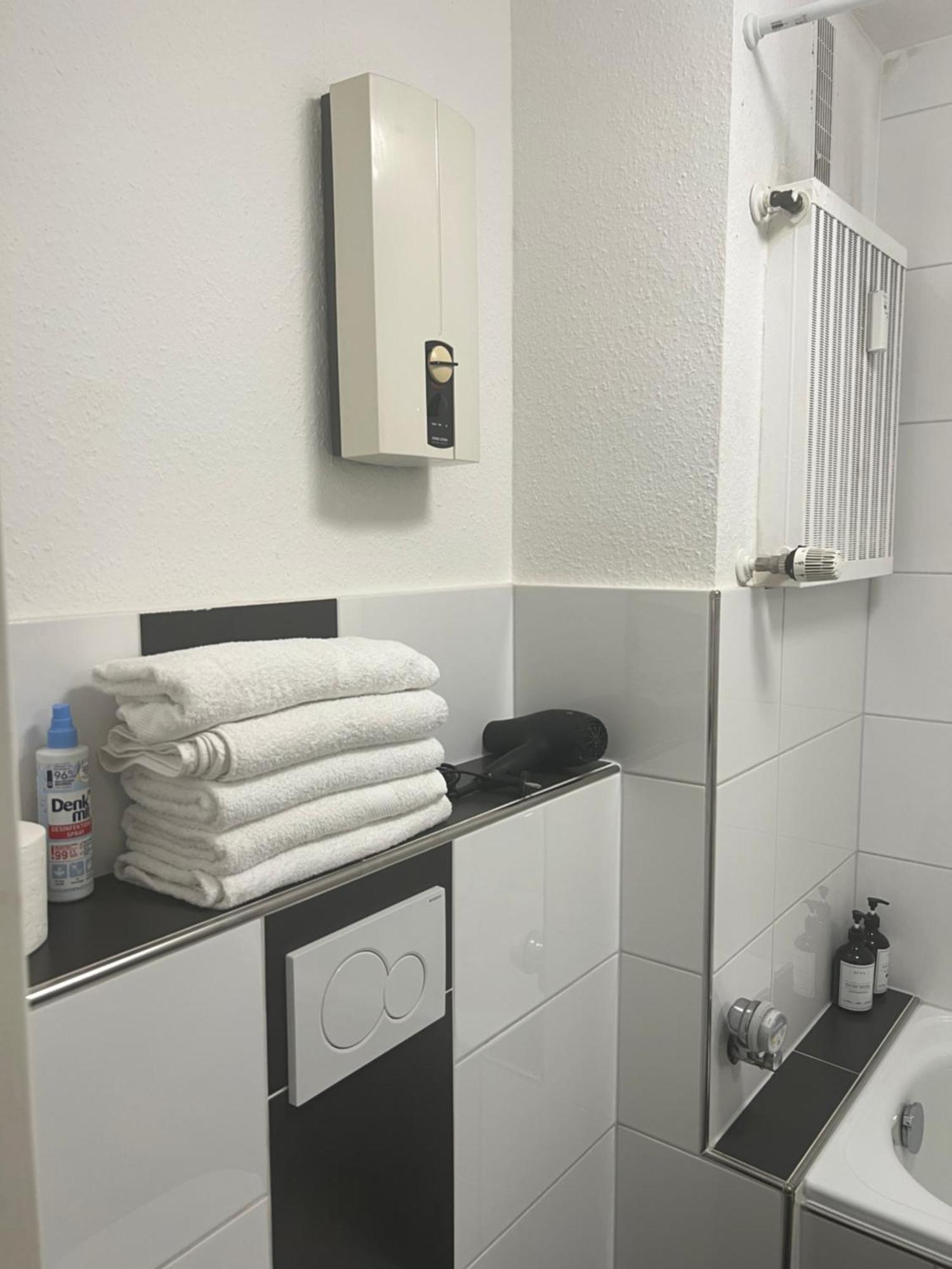 Tmj Apartment 1 Düsseldorf Exteriör bild